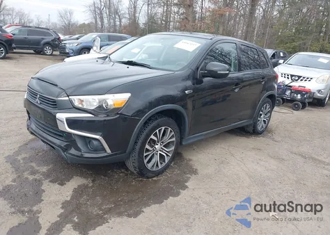 2017 Mitsubishi Outlander Sport 2.0 Le z USA, uszkodzony, nr VIN JA4AP3AU1HZ061507